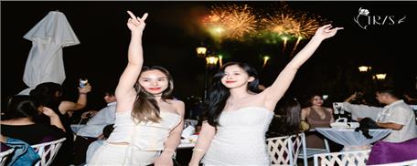 Tour thăm vịnh và tiệc tối trên du thuyền Iris